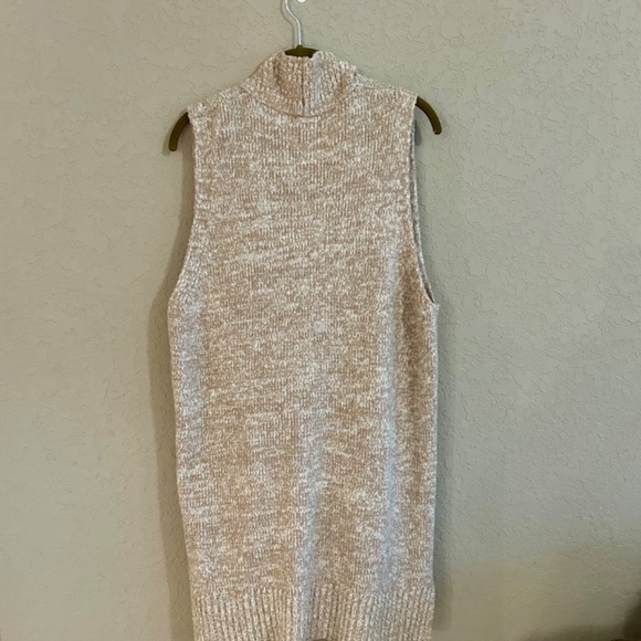 Loft Sweater Vest - Picture 2 of 4